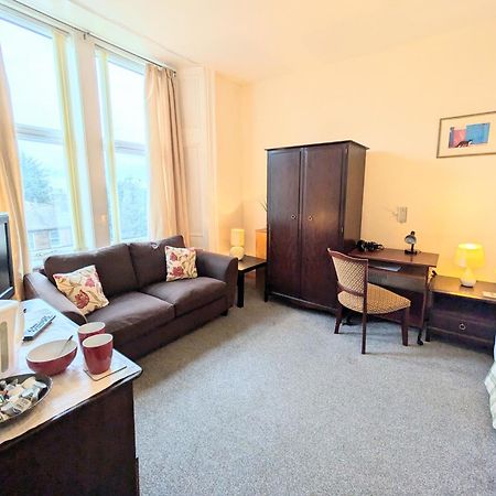 Hollybank - Ensuite Room & Use Of Large Shared Kitchen Dumfries Eksteriør billede