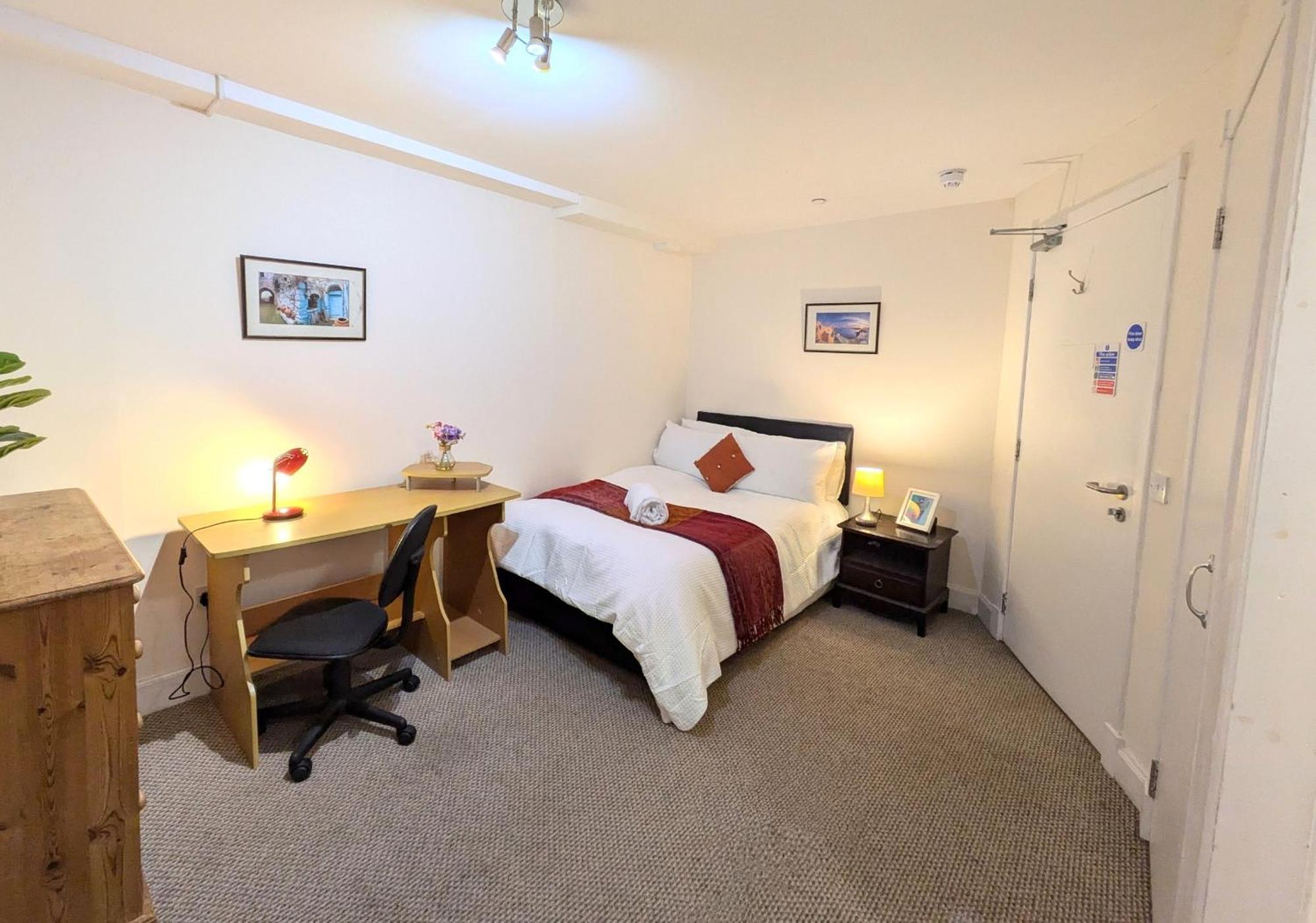 Hollybank - Ensuite Room & Use Of Large Shared Kitchen Dumfries Eksteriør billede