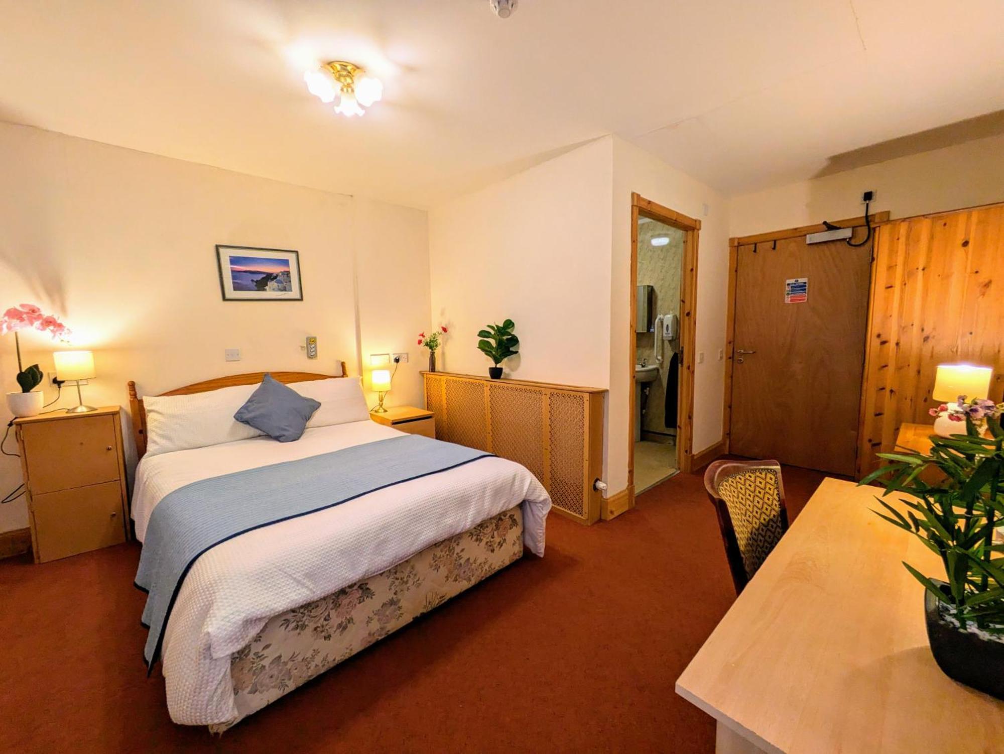 Hollybank - Ensuite Room & Use Of Large Shared Kitchen Dumfries Eksteriør billede