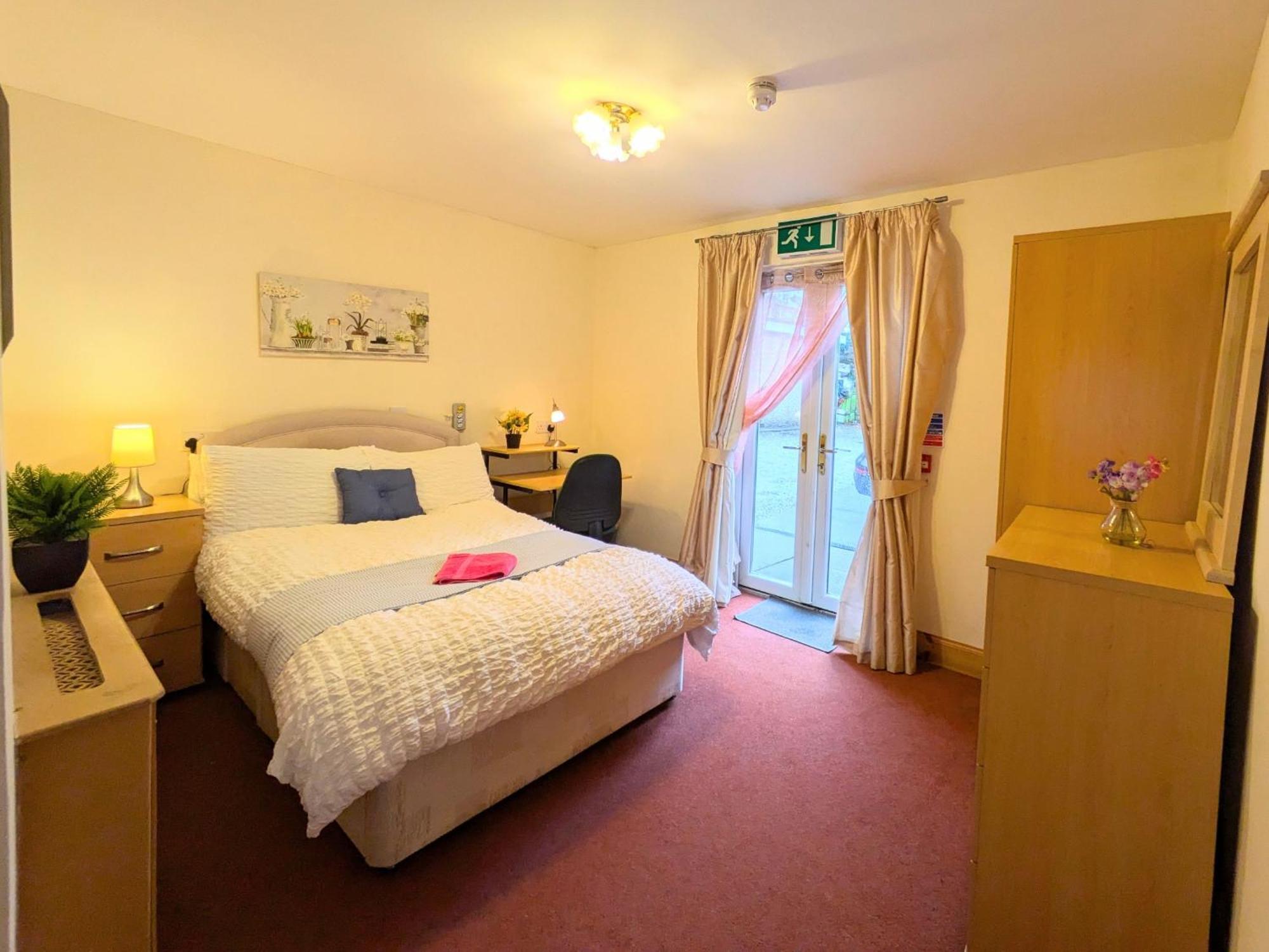 Hollybank - Ensuite Room & Use Of Large Shared Kitchen Dumfries Eksteriør billede
